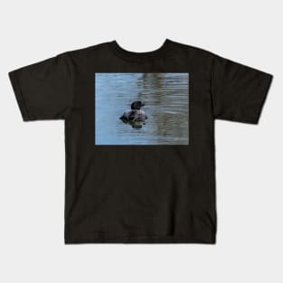 Loon on the water Kids T-Shirt